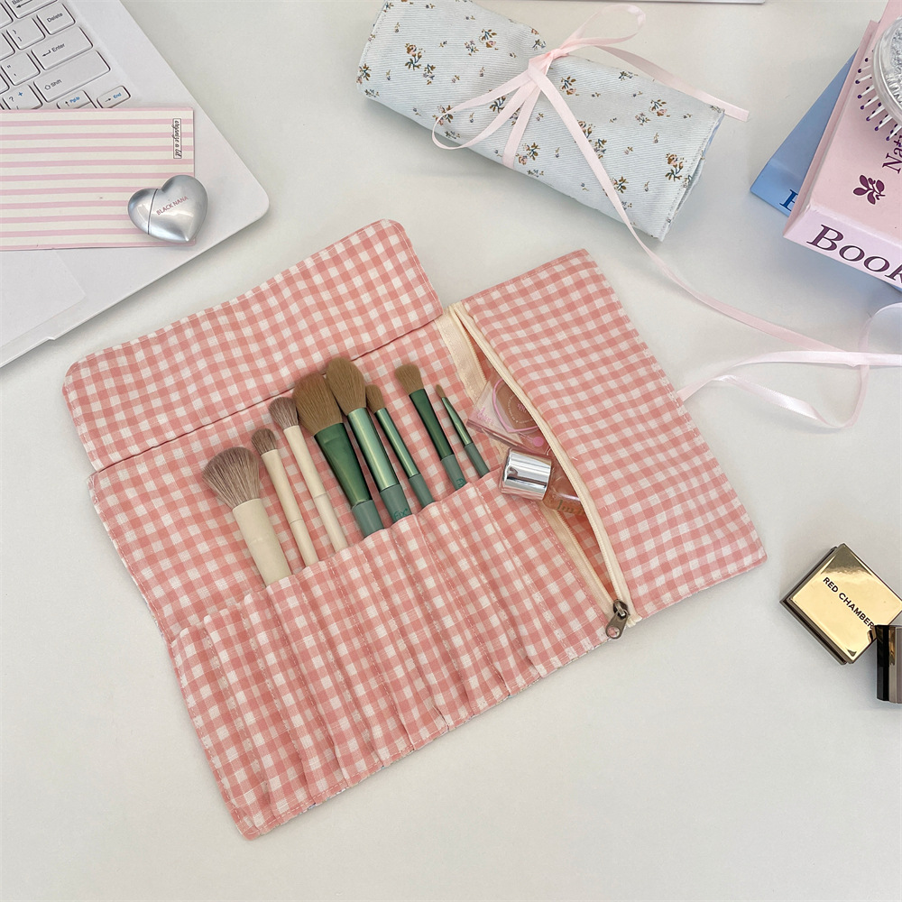 Kumaş Çiçek Desenli Makyaj Fır - Beauty Bag Makeup incelemesi ve fiyatı